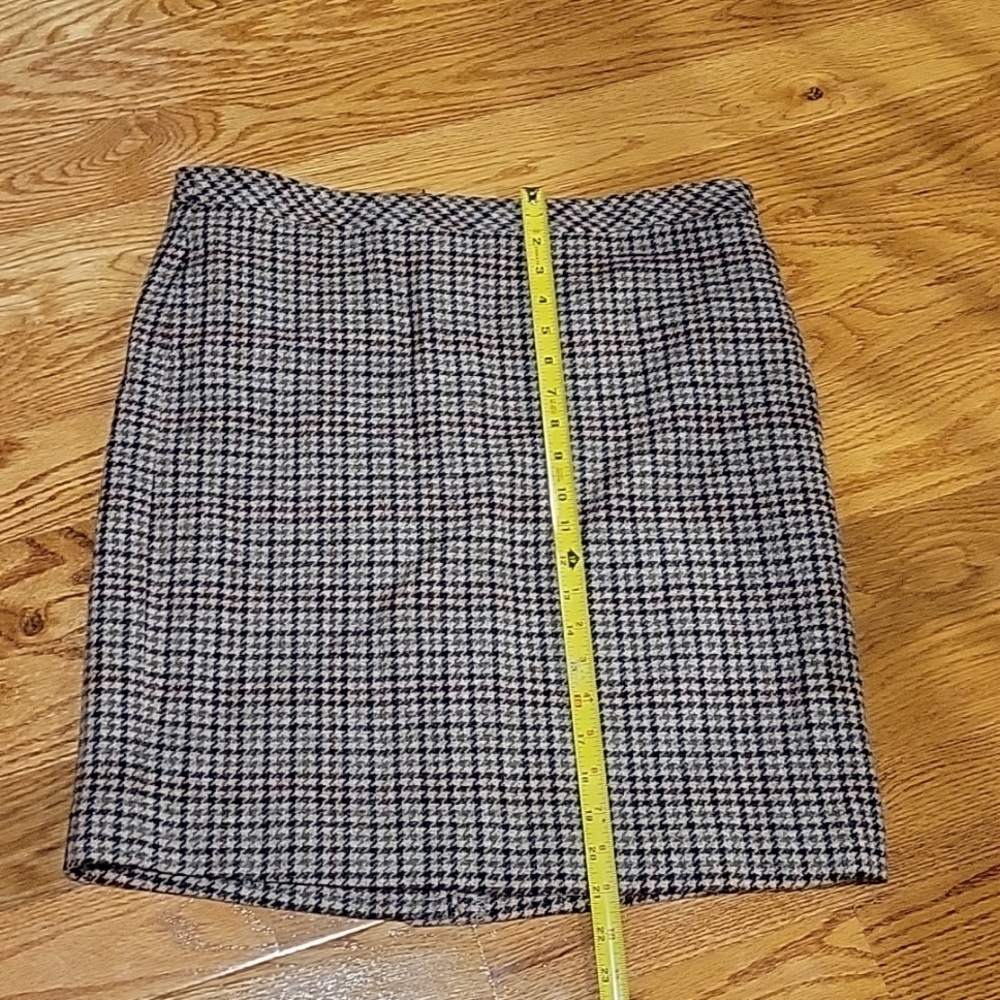 New L.L. Bean skirt 14 Favorite fit camel wool